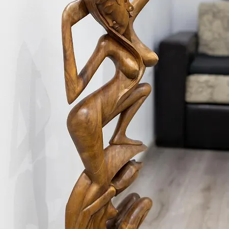 Apartment E-home Warna