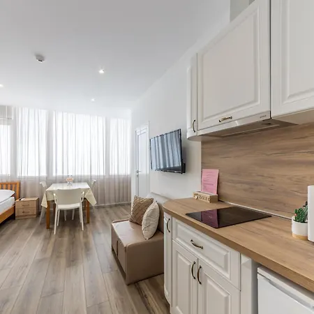 Apartament E-home